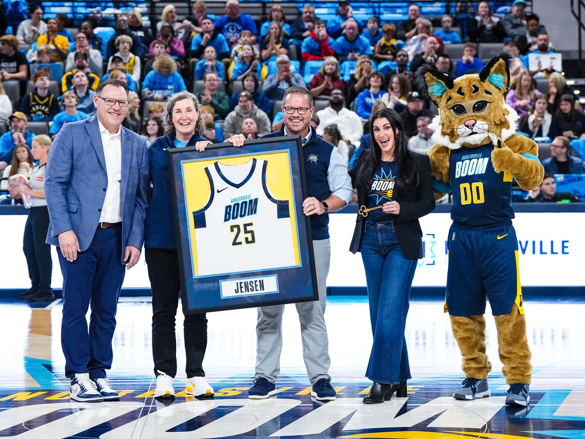 What a fun evening celebrating Opening Night for our <a href="/noblesvilleboom/">Noblesville Boom</a> at <a href="/AIMNoblesville/">The Arena at Innovation Mile</a> 💥

Boom President Ryan Grant and PS&amp;E CEO Mel Raines presented <a href="/MayorJensen/">Mayor Jensen</a> with a custom jersey and the Mayor gifted Pacers Foundation Chair Rachel Simon a Key to the City of <a href="/NoblesvilleIN/">City of Noblesville</a>