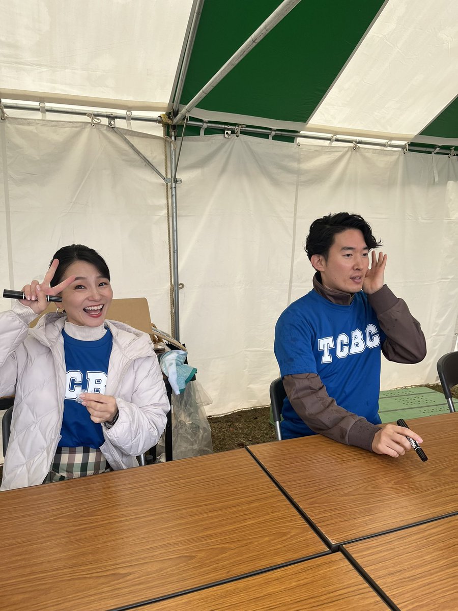 ふるぽん＆いさちゃん カレンダーご購入者の方限定 サイン会開始です