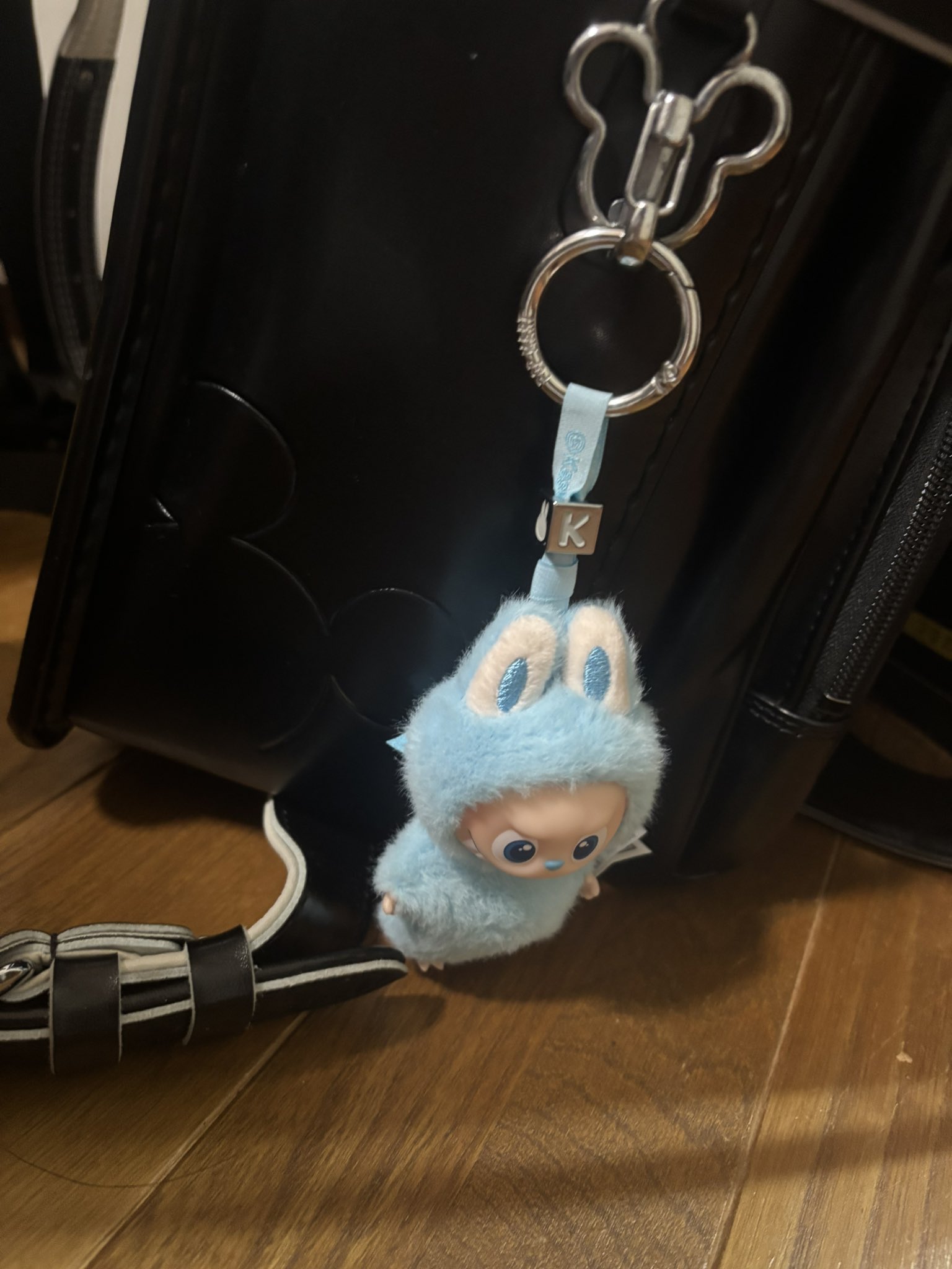 国内発送 らぶぶ シークレット 入手困難 完全ガイド】POPMART Labubuの買い方！入手困難な人気アートトイ