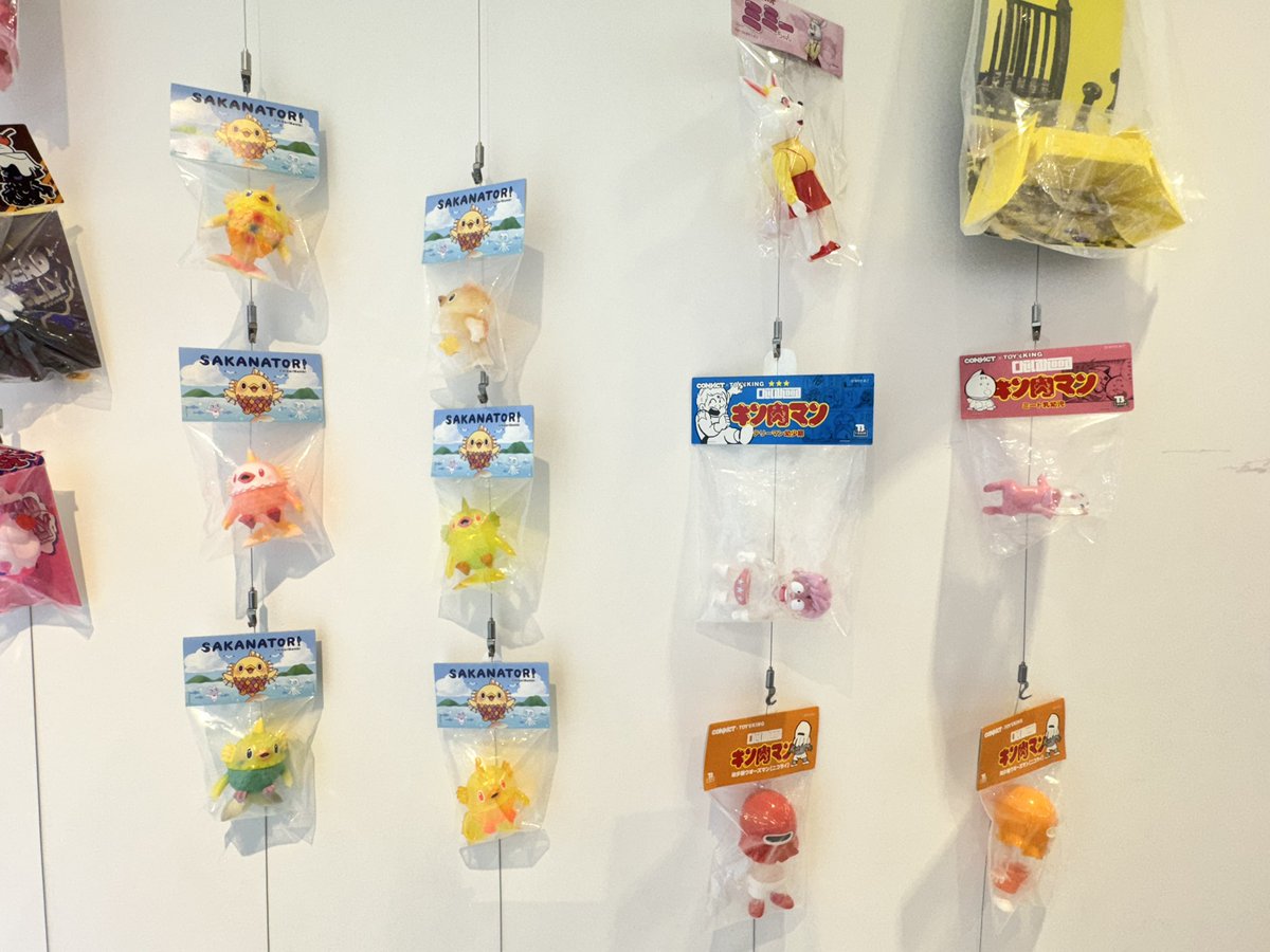 おはようございます🌧️☂️
T-BASE池袋P'PARCO店です🦉

店内レイアウトをまた少し変えてみました✨
見え方が変わると違った魅力にも気付けるかと思います👀
お気に入りを探しにぜひお越し下さい！