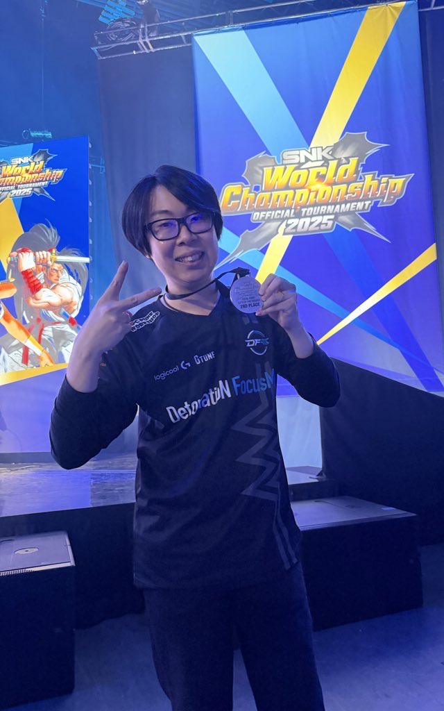 38歳！
37歳は大きく活躍することができ、自分にとって飛躍の一年になりました。
38歳はそれ以上に成長し、さらに努力を重ねていきます！
引き続き宜しくお願いします💪