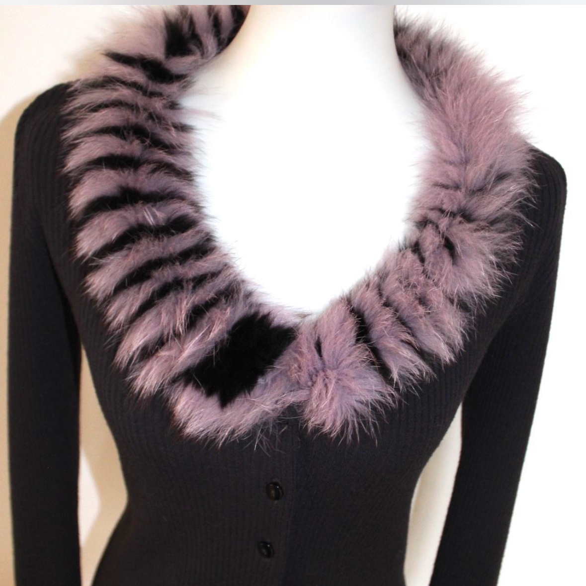 momentofftruth's tweet image. anna sui sweater added 2 cart #chaching #famouslifestyle