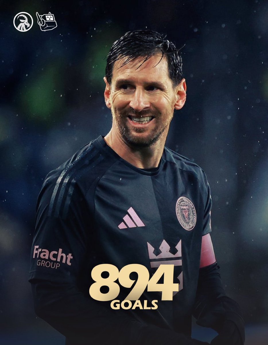 894 goles a pesar de ser DOS años menor que Ronaldo, con razón Ronaldo no se ha retirado aún 

Tiene miedo que el GOAT le quite lo único que tiene