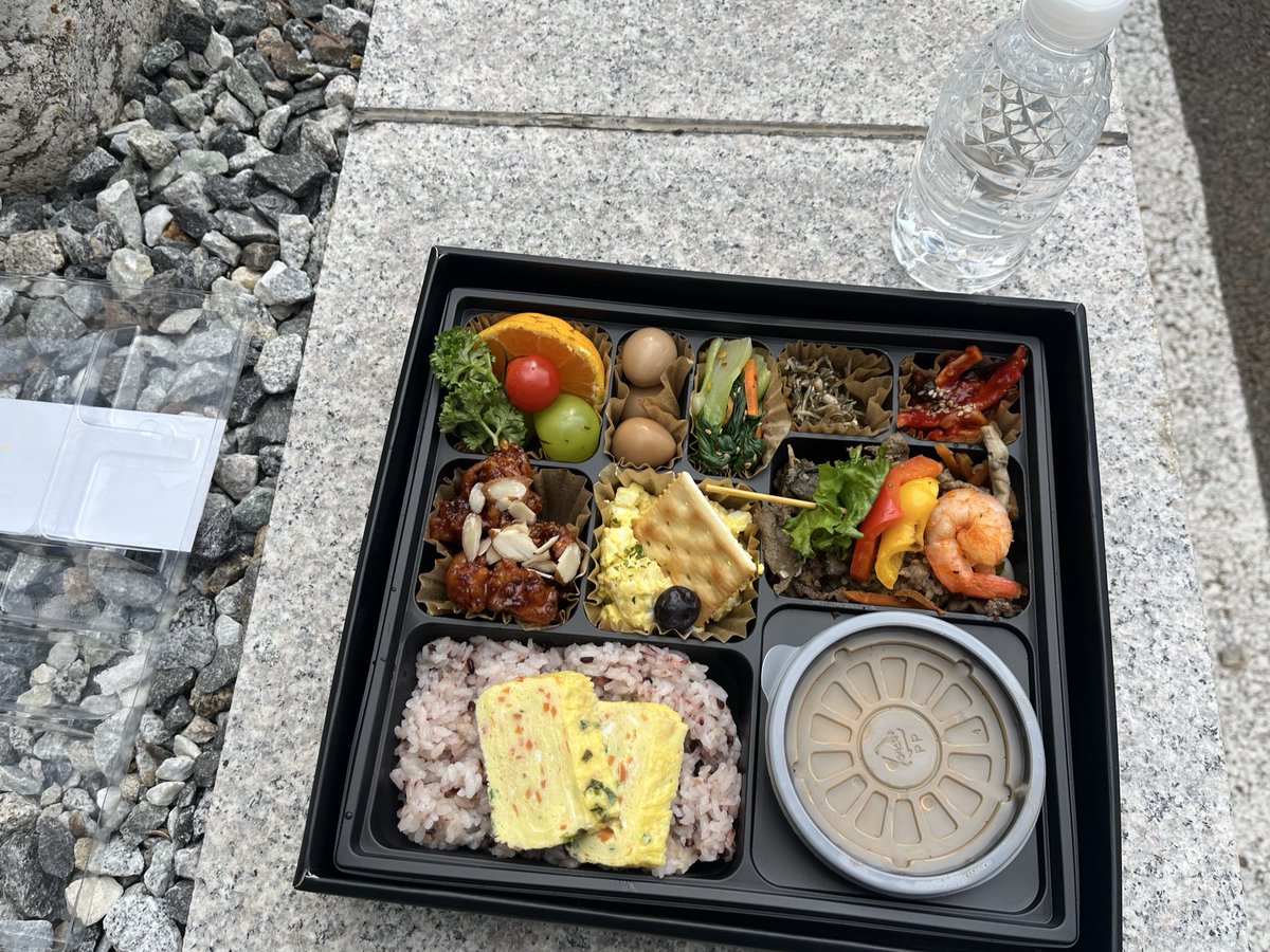 doge2themun's tweet image. #연수교육 다녀왔다. 
원주… 택시 기사님 때문에 살짝 문제가있었으나 무사히 마치고 버스 기다리는중…