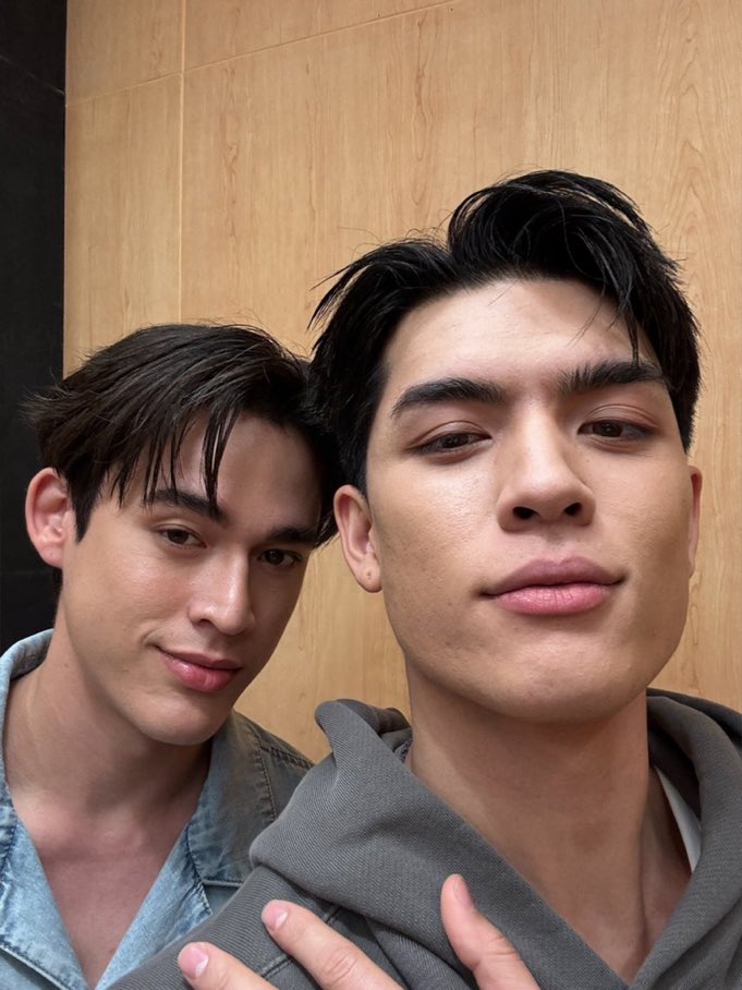 ️️

Me and my love, Juna. ❤️ 
Happy Sunday! 

 ️️