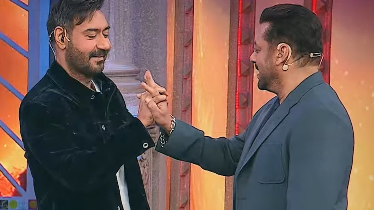 Gaurav_5599's tweet image. #AjayDevgn doing his iconic finger step from #SOS2 With #SalmanKhan 😂

Giving major Friendship vibes 😍♥️😄

#DeDePyaarDe2 #RakulPreetSingh #BigBoss19 #BB19