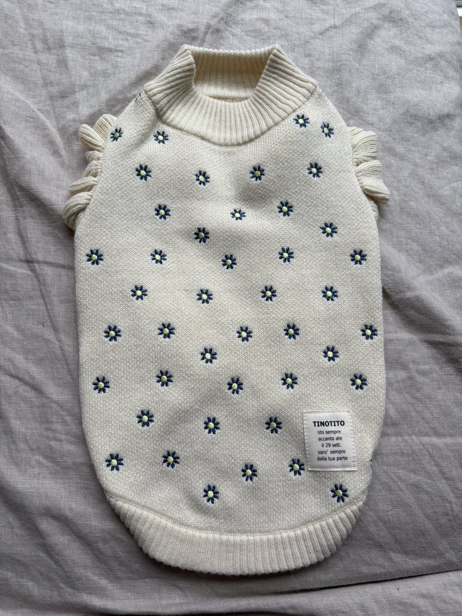 楽しみにしていたイベント
土砂降り😭
雨酷いし寒いし
人もわんちゃんも少ないしシェルティちゃんにも会えないし悲しい🥺
可愛い洋服見つけたから購入してすぐに帰宅