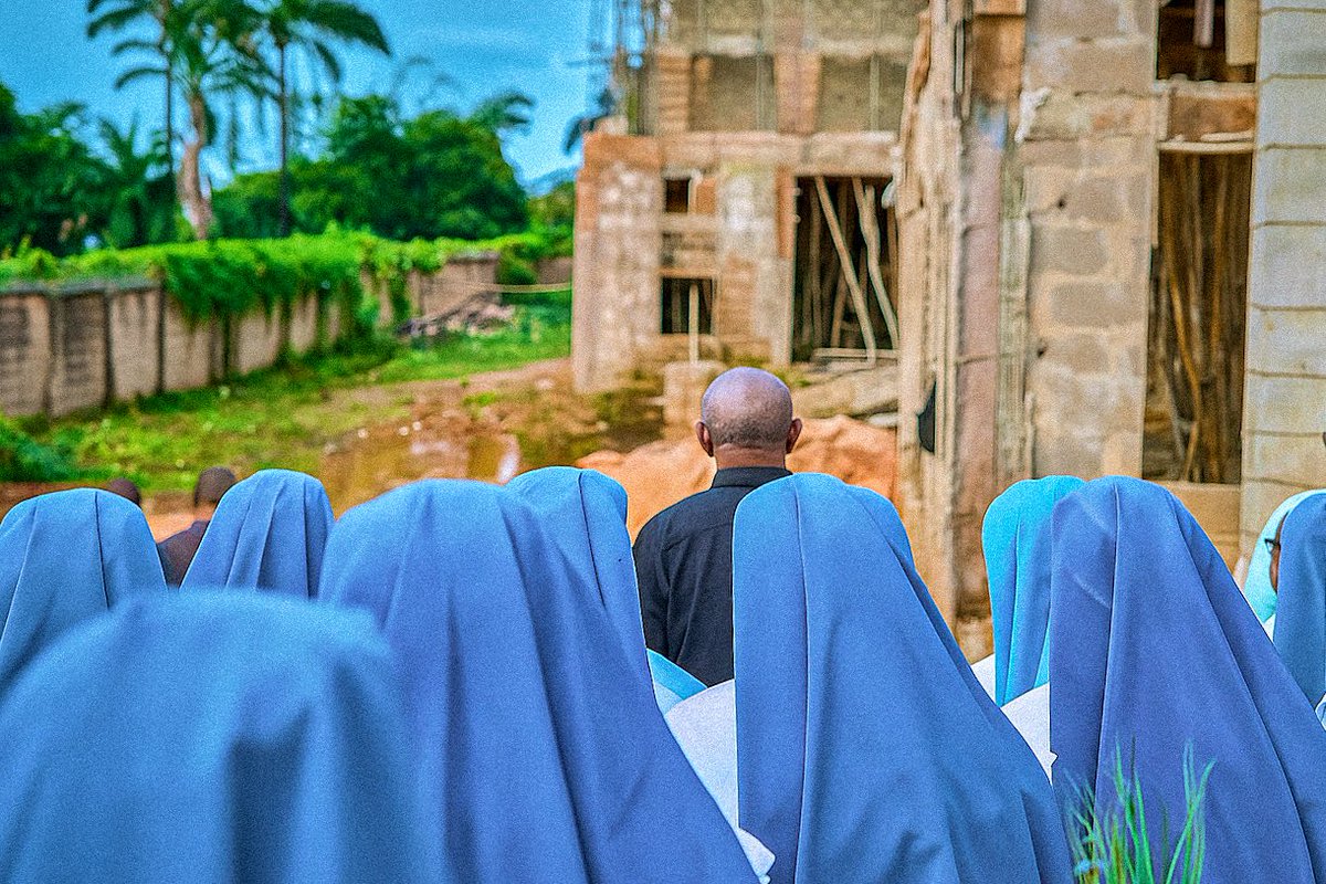 EstherUmoh10's tweet photo. “And I tell you that you are Peter, and on this rock I will build my church…” https://t.co/jmoEVsdOwy