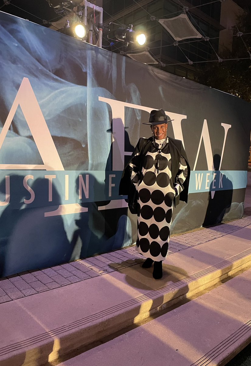 StylistMichelle's tweet image. What a whirlwind of a Texas fashion month! 🤩 Behind the SEAMS® is a PROUD SPONSOR of Austin Fashion Week @fashionbyevents (Runway pic by Matt Swinney) #behindtheseamstvshow