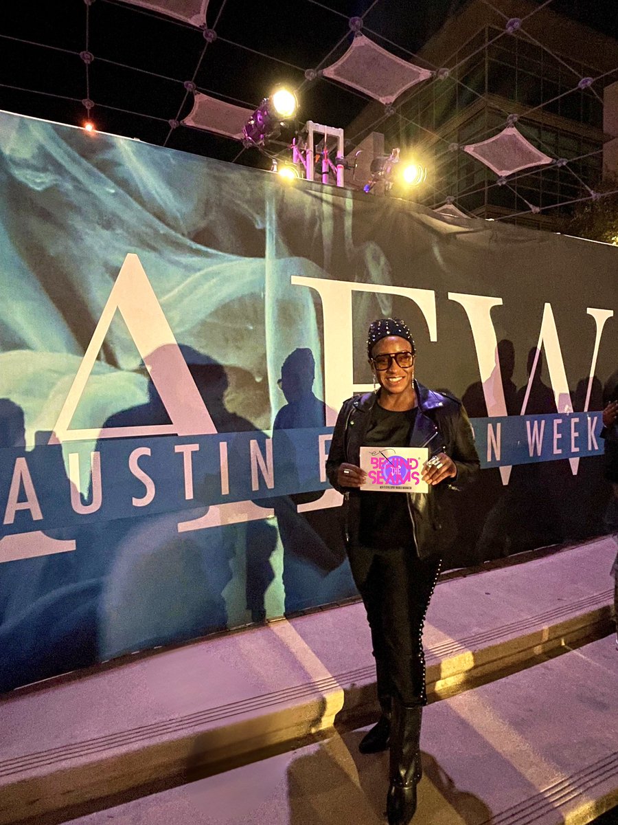 StylistMichelle's tweet image. What a whirlwind of a Texas fashion month! 🤩 Behind the SEAMS® is a PROUD SPONSOR of Austin Fashion Week @fashionbyevents (Runway pic by Matt Swinney) #behindtheseamstvshow