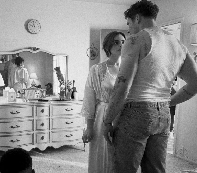 sohollanov's tweet image. The tattoos being out.. oh i’m gonna be #weak