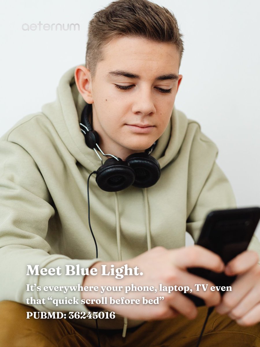 aeternumcompany's tweet image. 😴 The Sleep Thief: Blue light blocks melatonin, ruins deep sleep, and speeds up aging. 🌙 Turn off screens before bed to protect your sleep &amp;amp; longevity. 💡 Follow us &amp;amp; visit our site! #BiohackingHealth