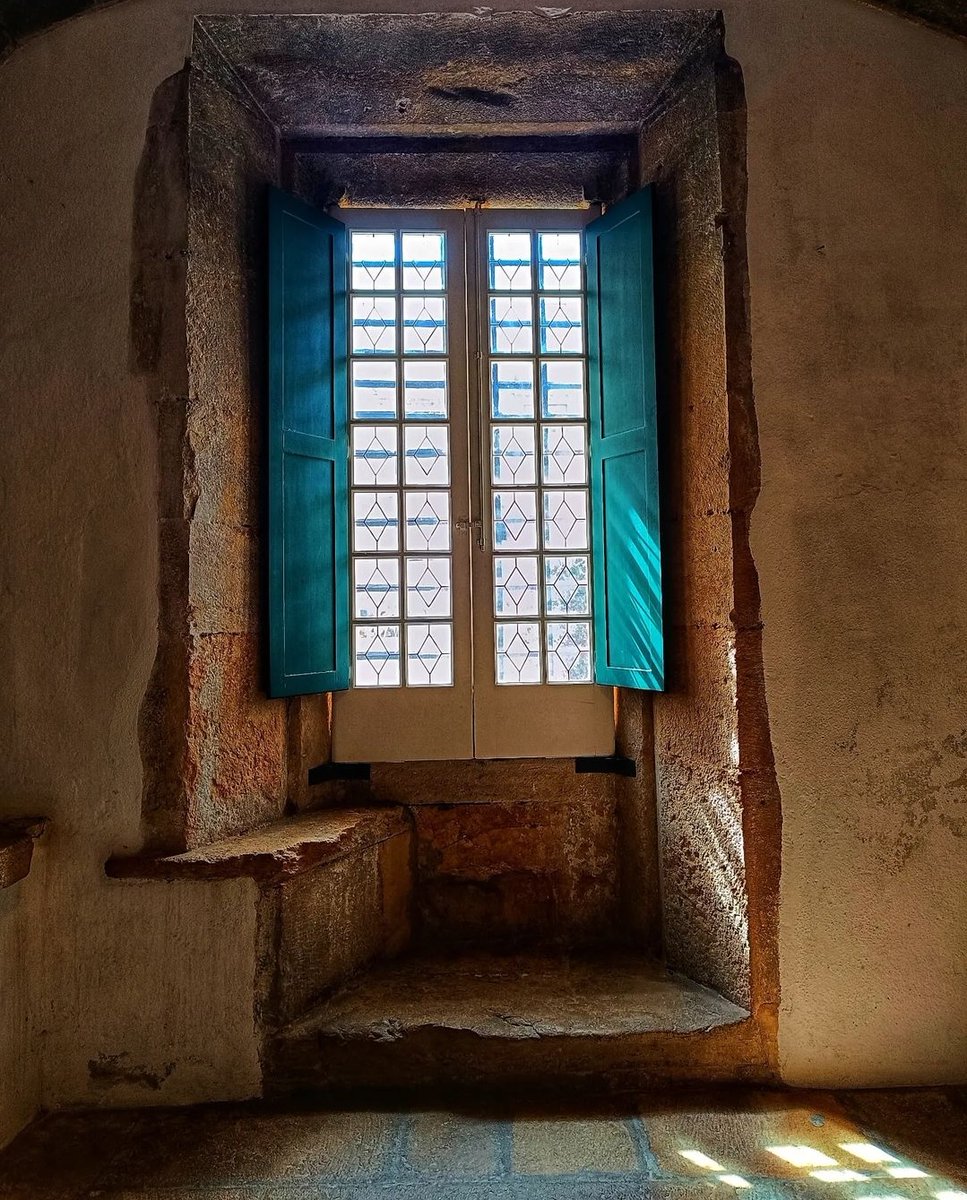 pantelischio's tweet image. #Doorsandwindows