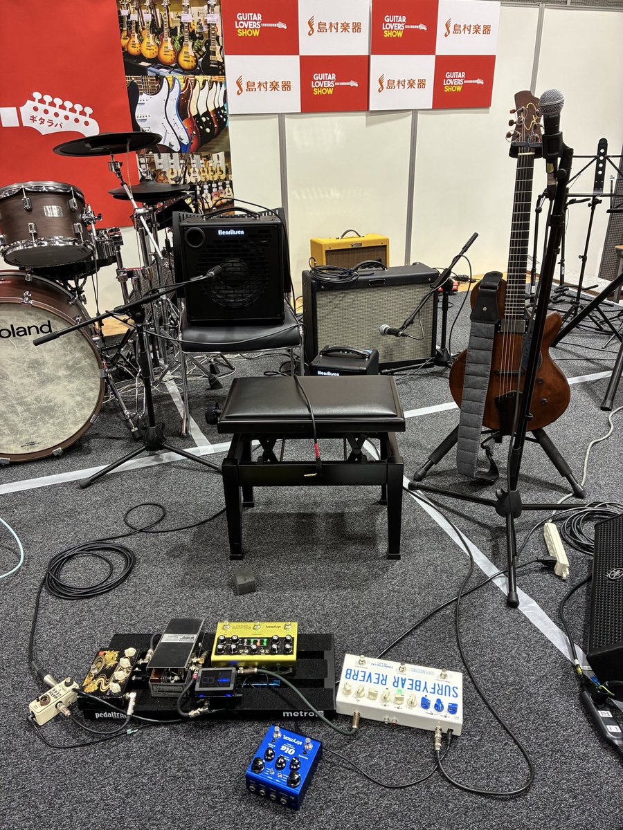 kou_gt's tweet photo. ギタラバ仙台に行ってきました。いつか手を出したい箱モノに触らせていただき、小沼ようすけさんと井上銘さんの緊張感溢れるライブに度肝を抜かれました。
#仙台 #ギタラバ #小沼ようすけ #井上銘 https://t.co/3K2dBFKD9g