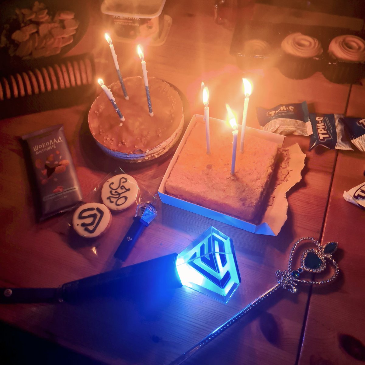 swan_marry's tweet photo. #RuELF_Project_arj 

Вчера прошёл ивент в Москве в честь 20-летия @SJofficial

С каждым разом всё больше Эльфов приходит😚 
И каждый раз всё больше знакомых лиц💙

#SuperJunior #SuperJunior25 #20th_Anniversary #SuperJunior_20th_Anniversary https://t.co/kwkvBlDkUZ