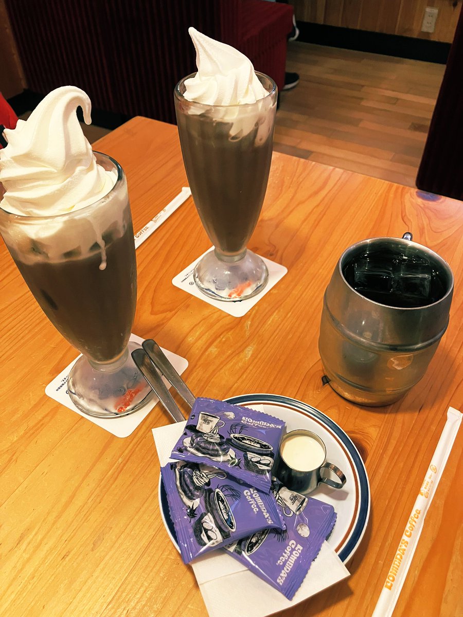 E9%9B%A8%E3%81%AE%E4%BC%91%E6%97%A5