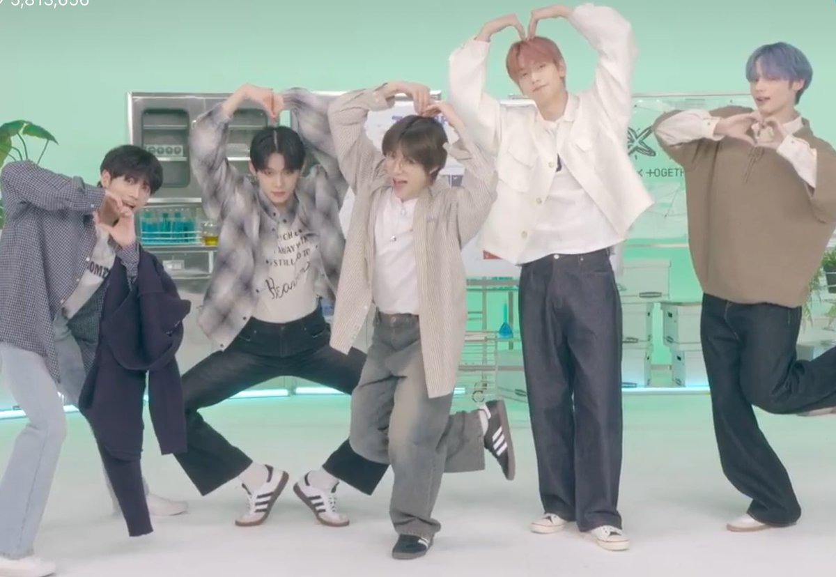 Let’s go, MOA! 💪💫
🔁 = 1 vote
💬 = 1 vote

Casting my vote for #TOMORROWXTOGETHER on #2025MAMAVOTE 💙