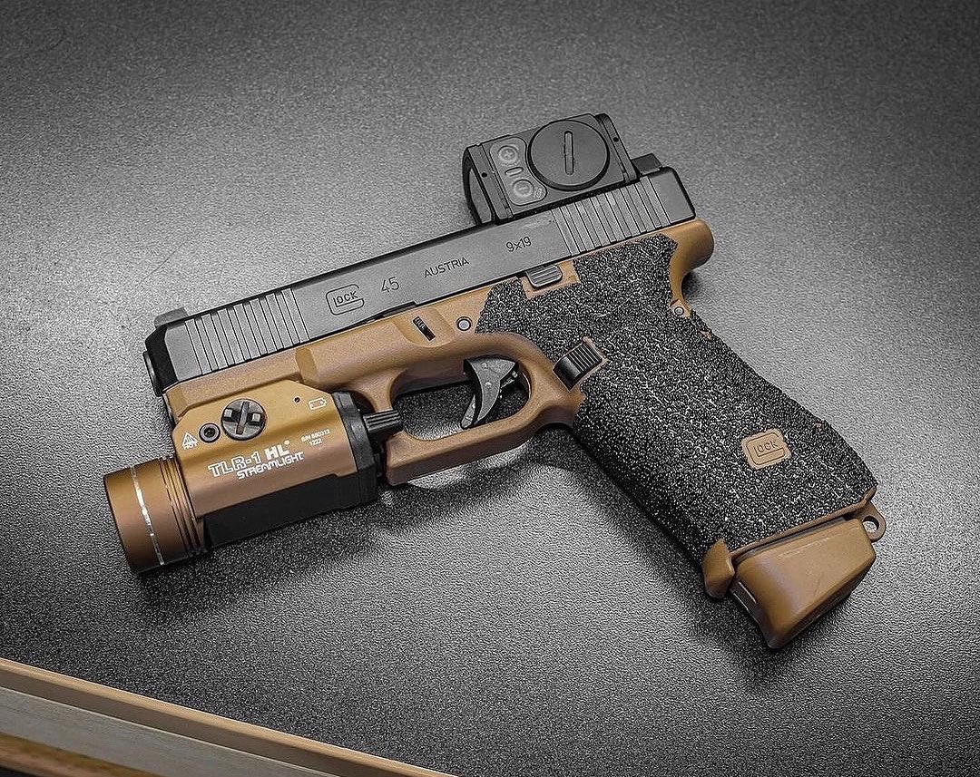 handleitgrips's tweet image. 2 toned is my favorite