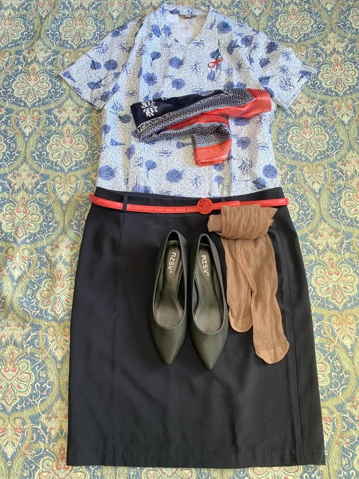 你们觉得东航的制服好看吗？