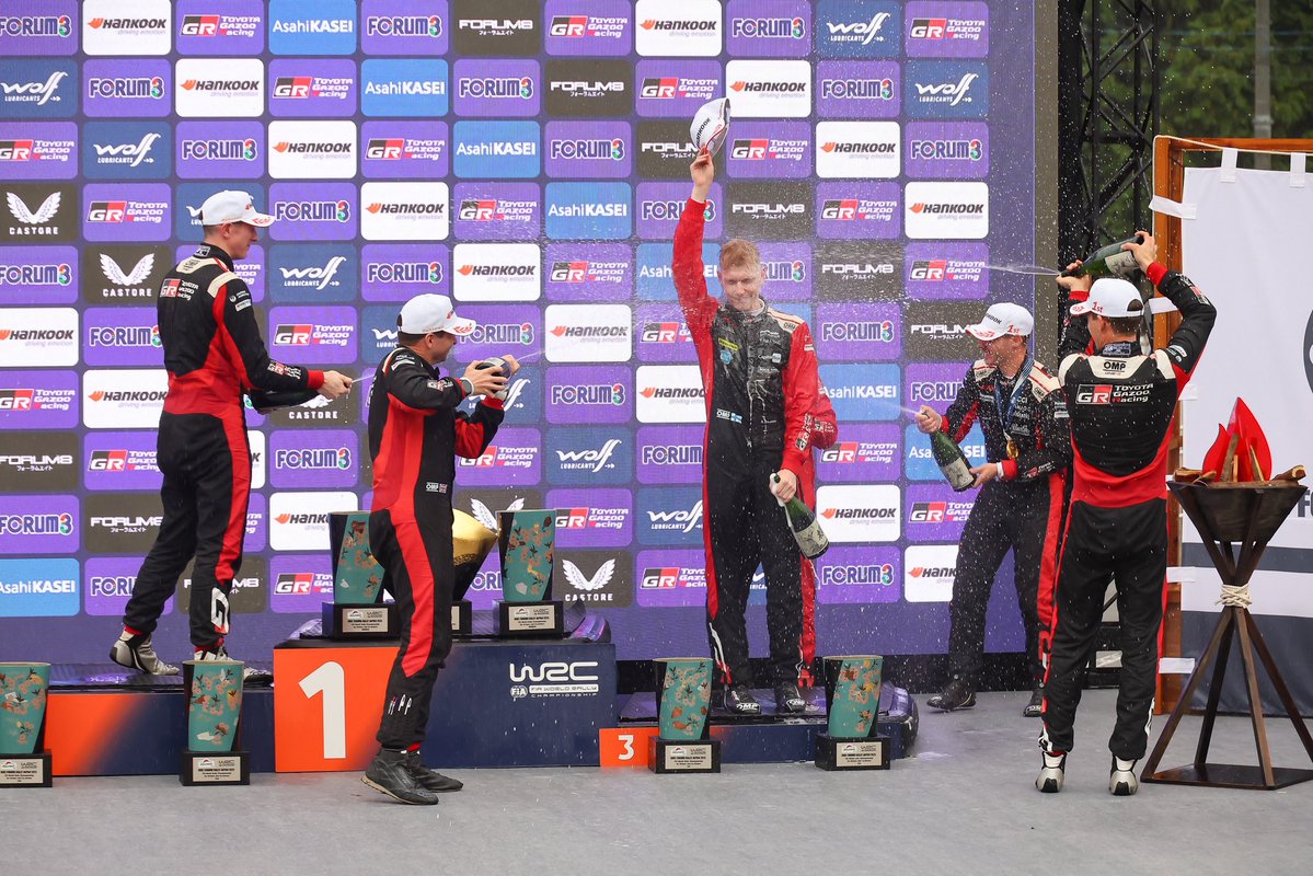 samipajari's tweet image. This podium feeling 🤩🍾
#WRC #RallyJapan