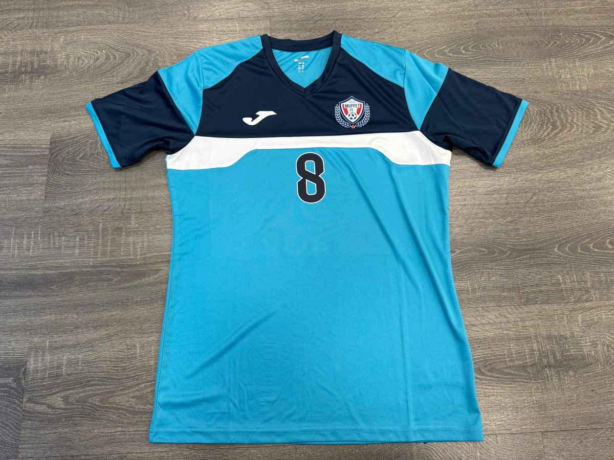 ⚽️Muppet FC vuelve a tener sus equipaciones completamente personalizadas.
Precioso el diseño de @jomasport en este modelo