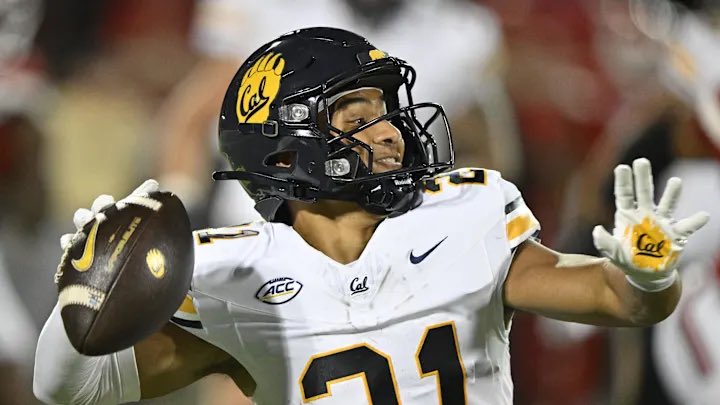 sincitystakes's tweet photo. STARS OF THE DAY!!

Jaron Keawe Sagapolutele:

• 30/47 passing
• 323 passing yards
• 15 rushing yards
• 2 passing TDs

Jacob De Jesus:

• 16 catches!!
• 158 receiving yards
• 1 rushing yard
• 27 passing yards!!
• game winning receiving TD
• DO EVERYTHING GUY!! https://t.co/yFDLCIKLV2