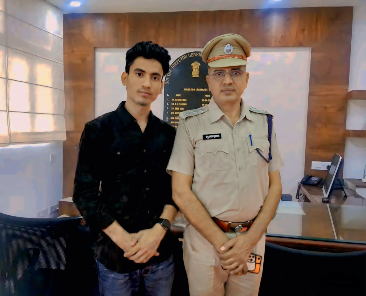 🍁 DSP श्री प्रभु लाल जी कुमावत से  साइबर अपराध की घटनाओं, जैसे हैकिंग, पहचान की चोरी, धोखाधड़ी और अन्य प्रकार के साइबर-संबंधित अपराधों की जाँच और विश्लेषण बदलाव के निर्देश दिए API सॉफ्टवेयर को बदलने के बारे में बात हुई  #dilrajdadar #DSP #DilRajDadar