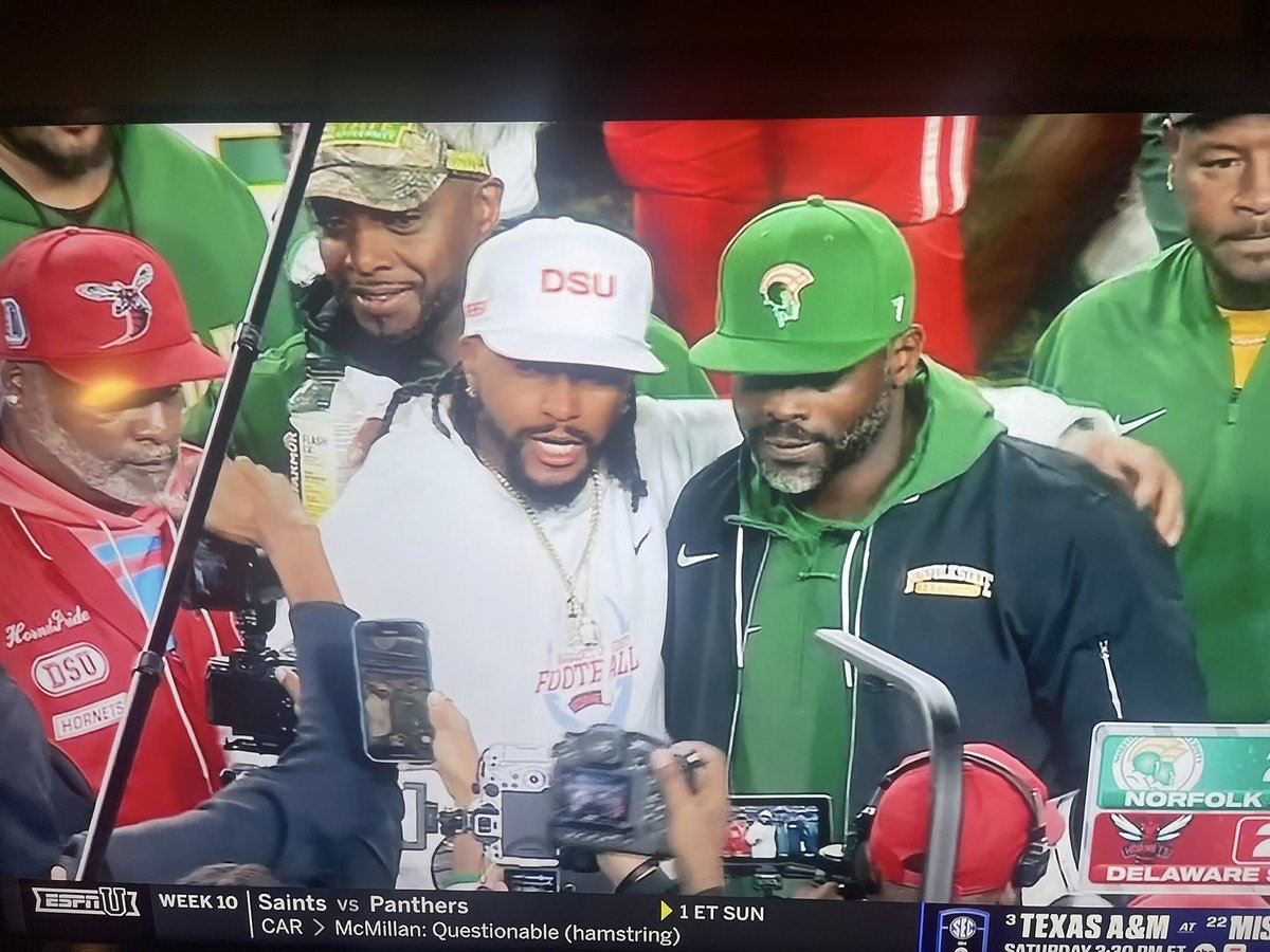 ApostleFrank's tweet image. A few snaps from last night's ESPNU Broadcast of the @DelSt_Football vs. Morgan St. #DemBurtons