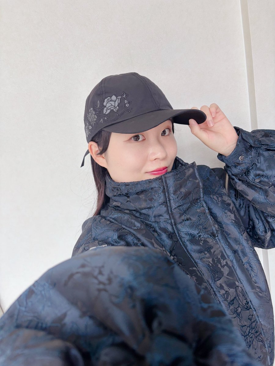 皆様お久しぶりです😊💙  お元気ですか？？

大阪万博が閉幕し、もう少しで早1ヶ月…。 楽しかったなあと思い出にまだまだ浸りながらも、また皆様の前でまたパフォーマンス出来るよう日々精進しております❤️‍🔥💪🏻

さてさて本日はとある現場に！
今日も1日頑張っていきましょう💙