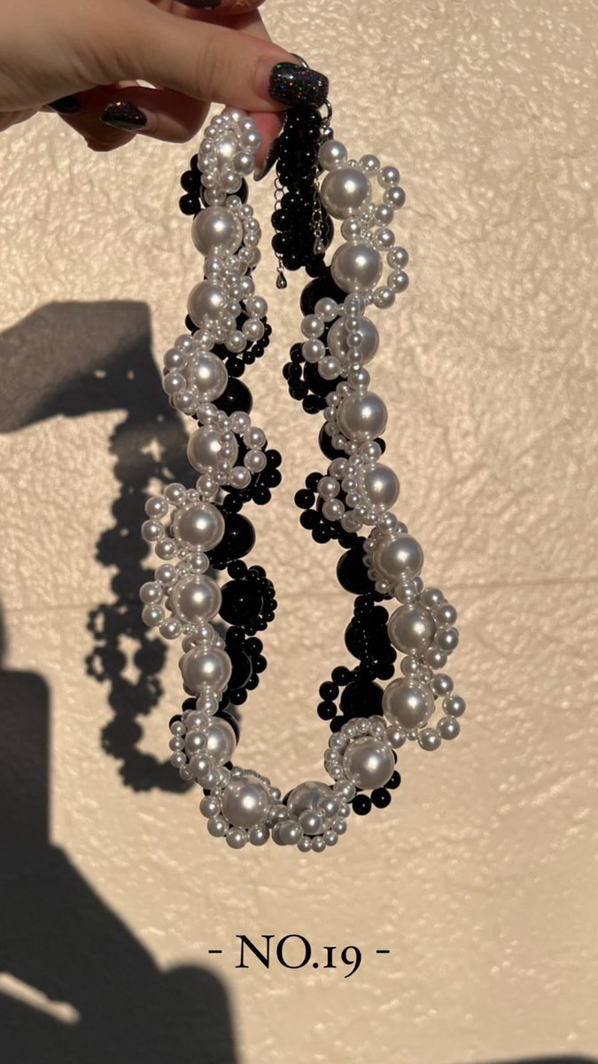 no19start's tweet photo. 無機質なfancyをコンセプトにアクセサリーを作ってます！
パール、シルバーやクリア系など透明感のある作品が多いです🫧

出展日：11/15,16両日
出展名：NO.19(ナンバーナインティーン)
ブース番号 ：南館4F P-370,371

#デザフェス62リポスト
#デザフェス62  #デザフェス62お品書き 
@designfesta https://t.co/HEJDR6jojm