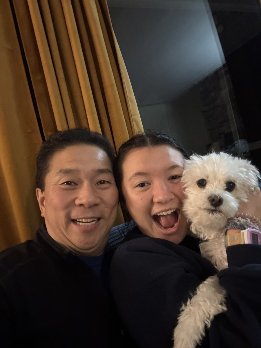 BLeePickleball's tweet photo. My daughter @mayalee05 came home tonight from a semester abroad in New Zealand. So happy to see her &amp; so was @jackson_cavapoo https://t.co/ZgWwtrcZMA