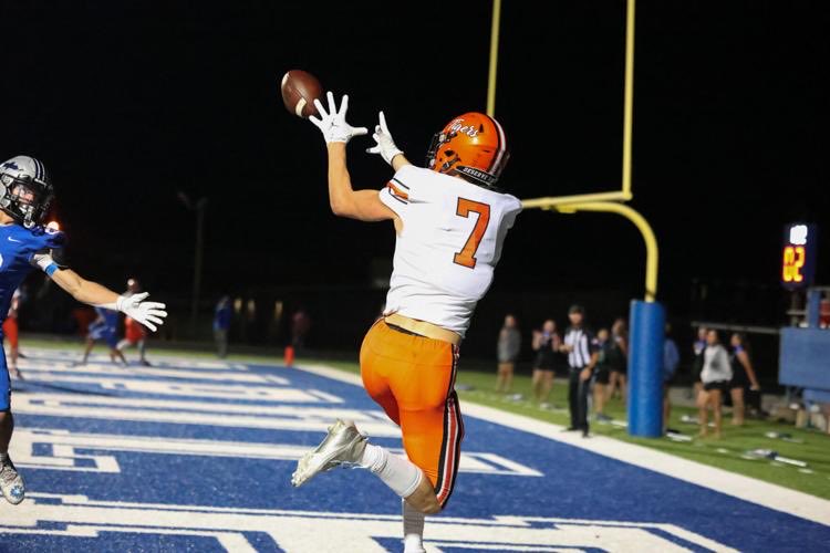 MyersElvis2376's tweet image. Thank you, Tahlequah Football for the memories and lessons that I’ll never forget. 7 out.
⁦@tahlequah_fb⁩ ⁦@KeithWi62873773⁩