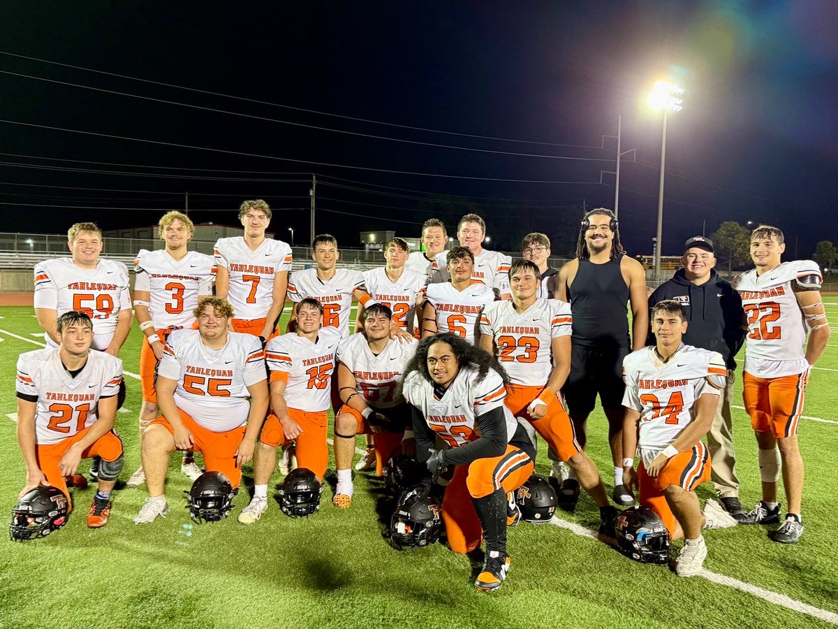 MyersElvis2376's tweet image. Thank you, Tahlequah Football for the memories and lessons that I’ll never forget. 7 out.
⁦@tahlequah_fb⁩ ⁦@KeithWi62873773⁩