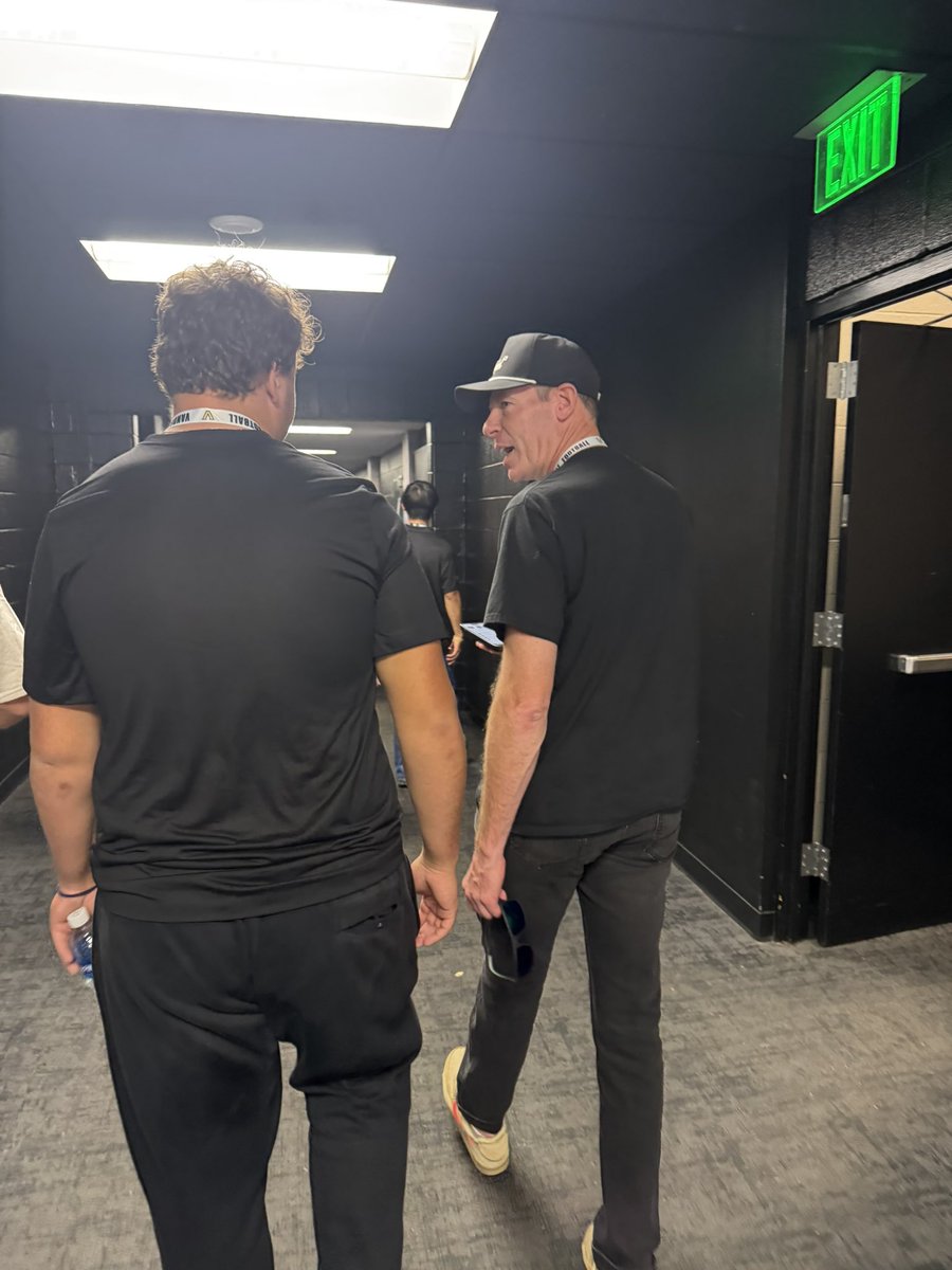 ANCHORDOWN! What a day! Such a special memory…huge Vanderbilt win in OT and getting to spend the day at a place I love with those I love so much! 
⚓️ ⬇️