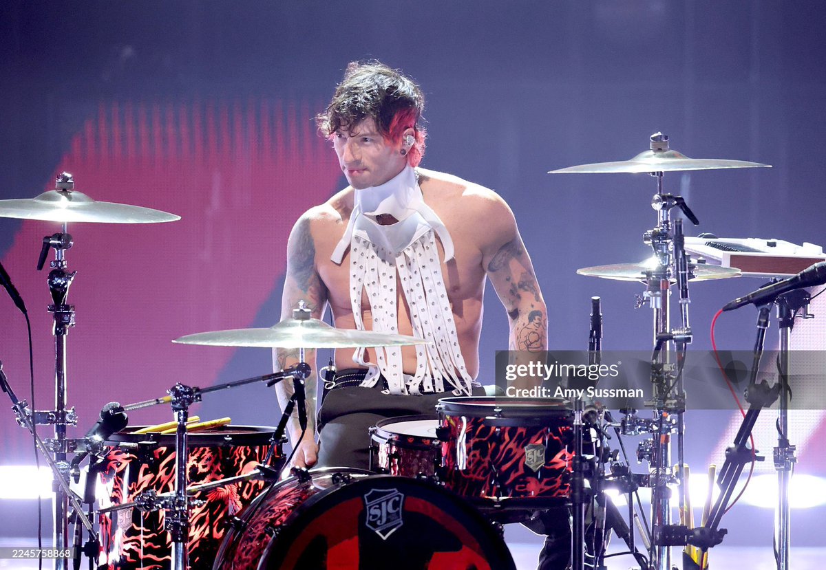 JOSHDUNEWS's tweet photo. Josh for The Rock &amp; Roll Hall of Fame Induction Ceremony tonight! https://t.co/E3hQzEd0ue