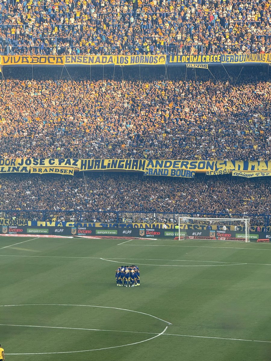 Por la historia. Por tu gente. Por Míguelo. Ganen, vamos Boca, carajo.