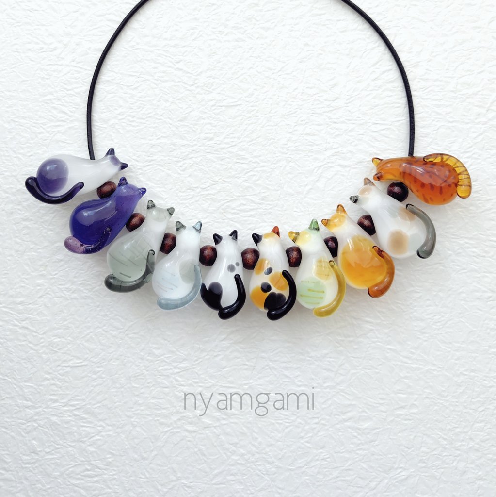 nyamgami's tweet photo. 【デザフェスvol.62リポスト祭り】

◆出展名　nyamgami
◆出展日　11/15(土)・16(日) 
◆ブース　P - 173 (南館４階)

ガラスで透き通った猫さんたち…ぜひご覧いただけたら幸いです✨
出展者紹介にも載せています。

#デザフェス62リポスト
@designfesta
#デザフェス #デザフェス62 https://t.co/jT29qgw4t2