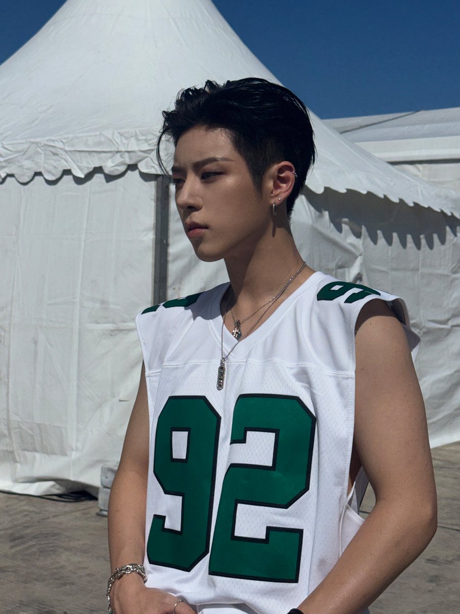 CUBE_NOWZ's tweet image. ᵂᴬᵀᴱᴿᴮᴼᴹᴮ ᴹᴬᶜᴬᴼ 🔫

#NOWZ #나우즈 
#진혁 #JINHYUK
#WATERBOMBMACAO2025