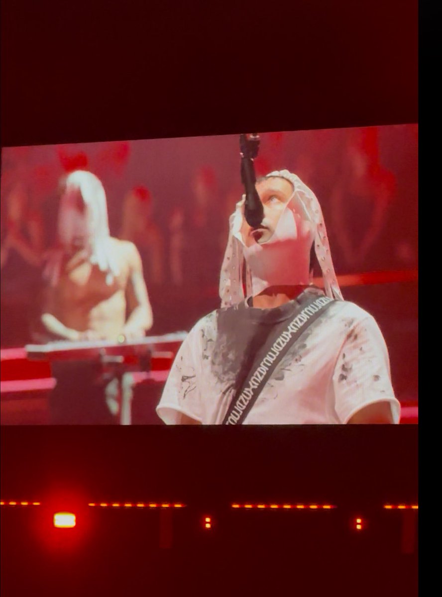 Robin Wray |-/ tweet media