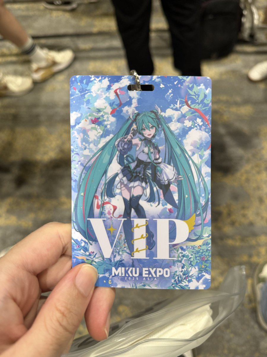dashanwu's tweet photo. #MIKUEXPO2025 
#MIKUEXPOASIA 

绿色海洋，令人感动 https://t.co/tvv1n9ulRy