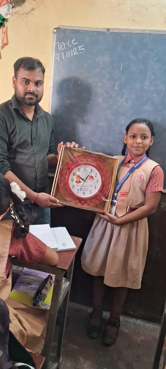 ashramgoregaon's tweet image. पूज्य गुरुदेव संत श्री आशारामजी बापूजी जी की पावन प्रेरणा से महादेव मेमोरियल इंग्लिश हाय स्कूल नालासोपारा( पूर्व) में दिव्य प्रेरणा प्रकास ज्ञान प्रतियोगिता में भाग लिए विद्यार्थियों को पुरस्कृत किया गया।
#SantShriAsharamjiBapu #DPP #kids