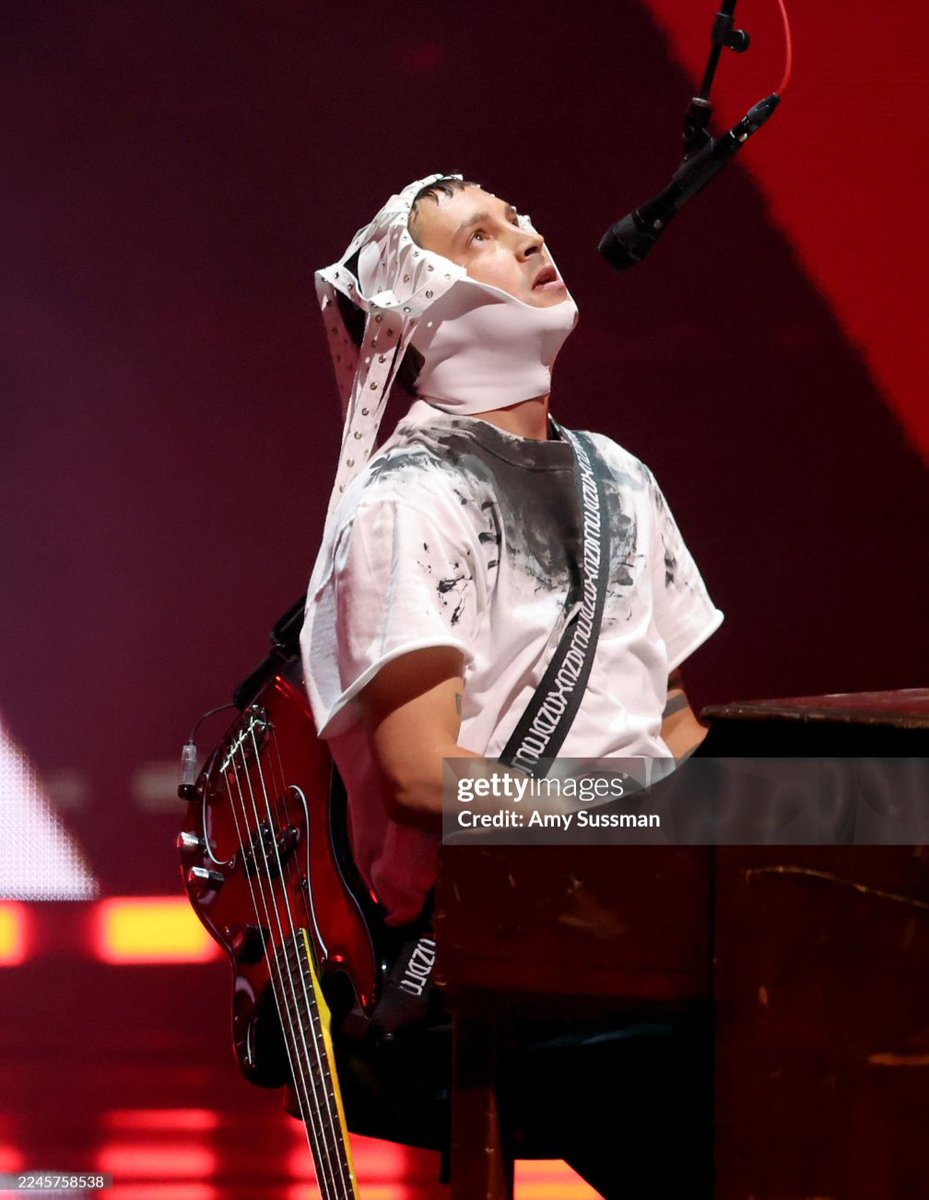 TØP Updates tweet media