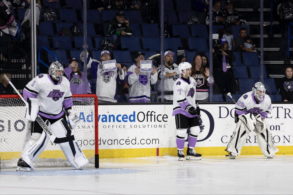 ontarioreign's tweet photo. What are you doing?! The Middle frame just started!!๐
๐ @FloHockey
๐บ https://t.co/cA20lQlfjg
๐บ KCAL+
๐ง https://t.co/A0E8AgvSGJ
๐๏ธ https://t.co/3jSr7aFnIl
#ReignTrain | #SDvsONT https://t.co/YHjlMDy81F