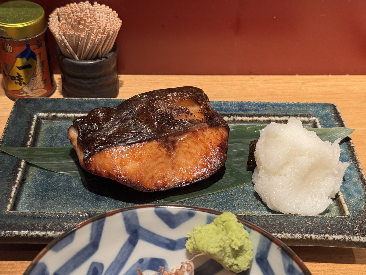 87Tk's tweet photo. 昨晩は誕生日お祝いで美味しいの食べてきたお酒も美味しくて最高でした🎉 https://t.co/A6iD0nejeL