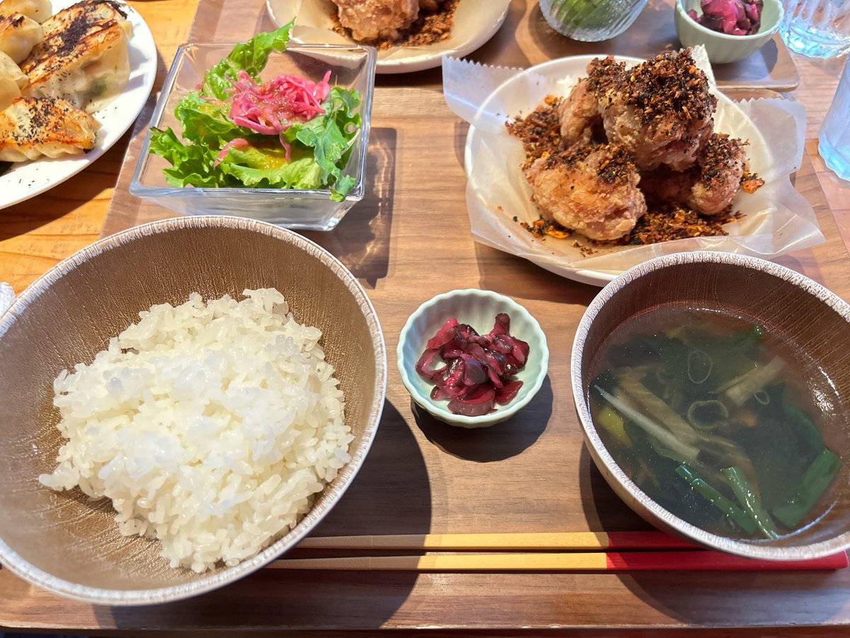 manamuthuki's tweet image. 『絶対にバレてはいけない嘘だらけのインタビュールームからの脱出』に行ってきましたー！
最後時間切れした直後にひらめくの悔しい…😣

腹ごしらえしたし、次のコナン脱出は成功したいな！

#インタビュー脱出
#まなの脱出チャレンジ2025