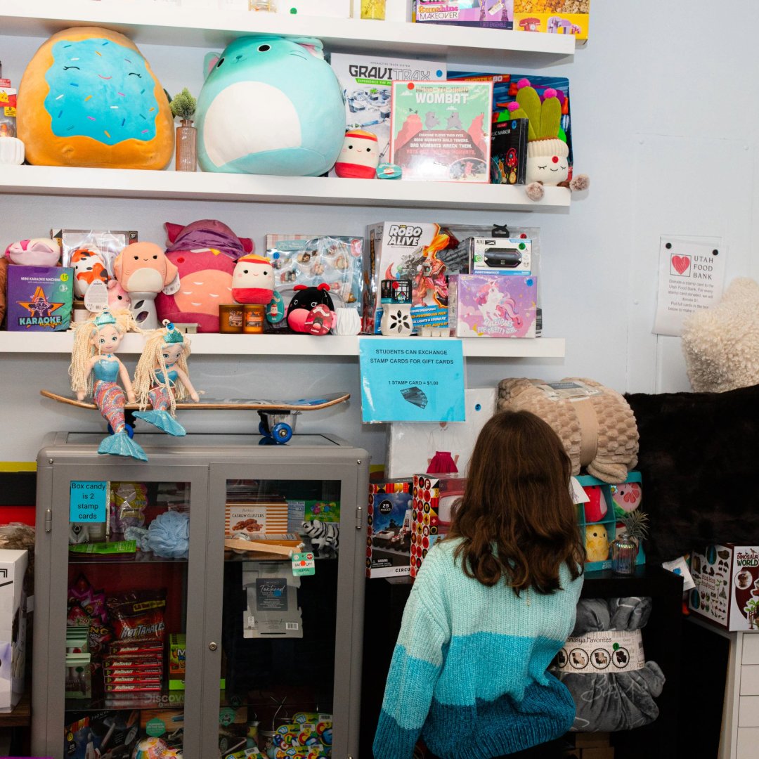 LGMathnasium's tweet image. Hard work pays off at Mathnasium of Lemon Grove! 🌟 Students can earn rewards for their effort and progress - because building math confidence should be fun AND rewarding. 🎁 👏 mathnasium.com/math-centers/l… #Mathnasium #MathRewards