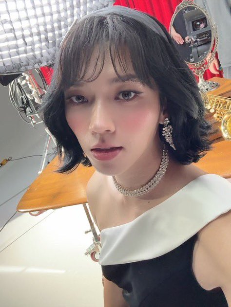 woohyun casually mogging us