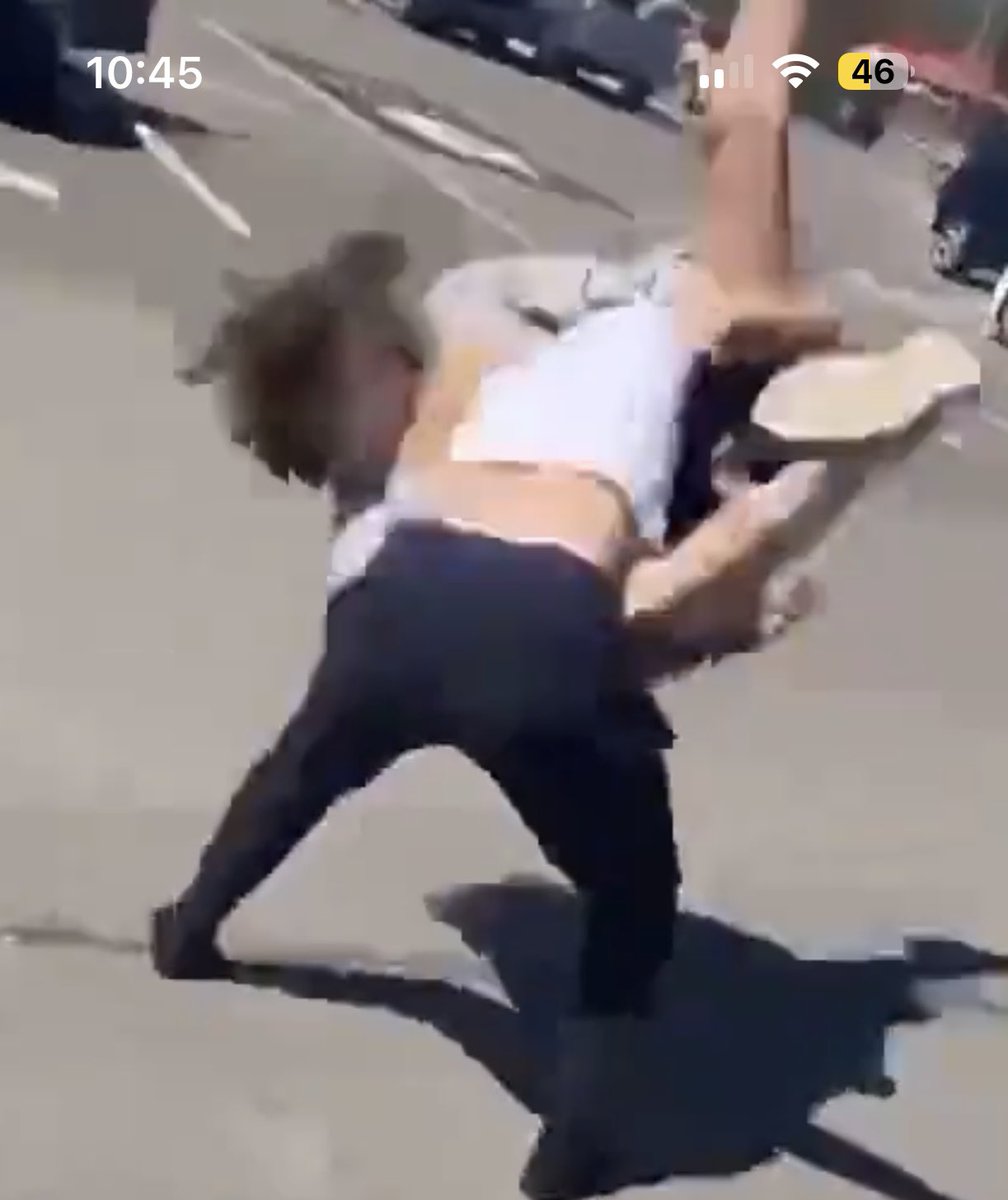 <a href="/BarristerEliza/">𝗘𝗹𝗶𝘇𝗮 🏴</a> When playing captain save a hoe goes wrong