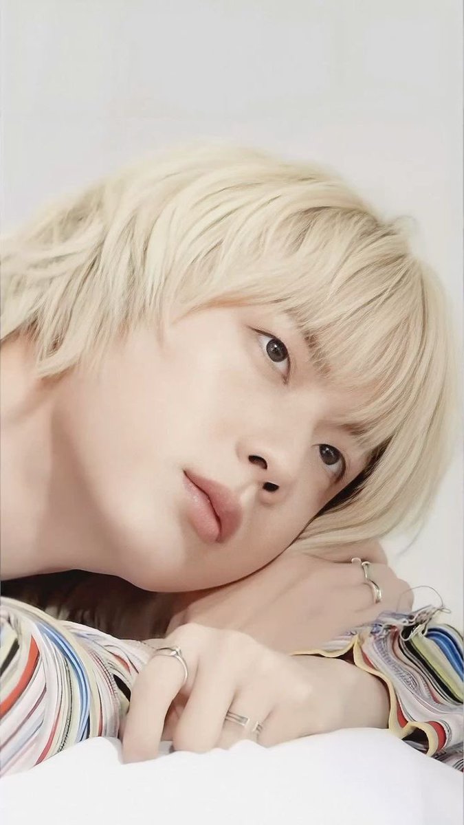 I am voting #JIN for  #2025MAMAVOTE