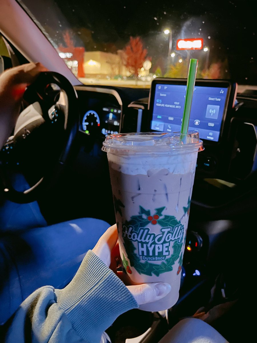 lilbrookle's tweet photo. Mommy and Daddy day 🍰🛍️🤍 https://t.co/8dOFUDWthF